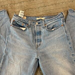 Wedgie Straight Light Blue Jeans